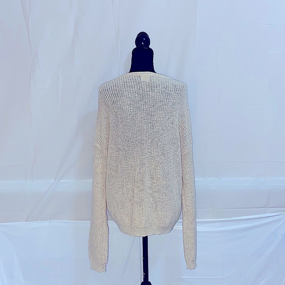 Essentials Sweater Size L - Picture 4 of 7